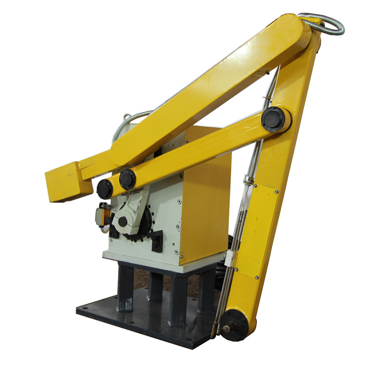 Ladling/ladle Machine Used To Scoop Metal Solutions Out of Furnaces